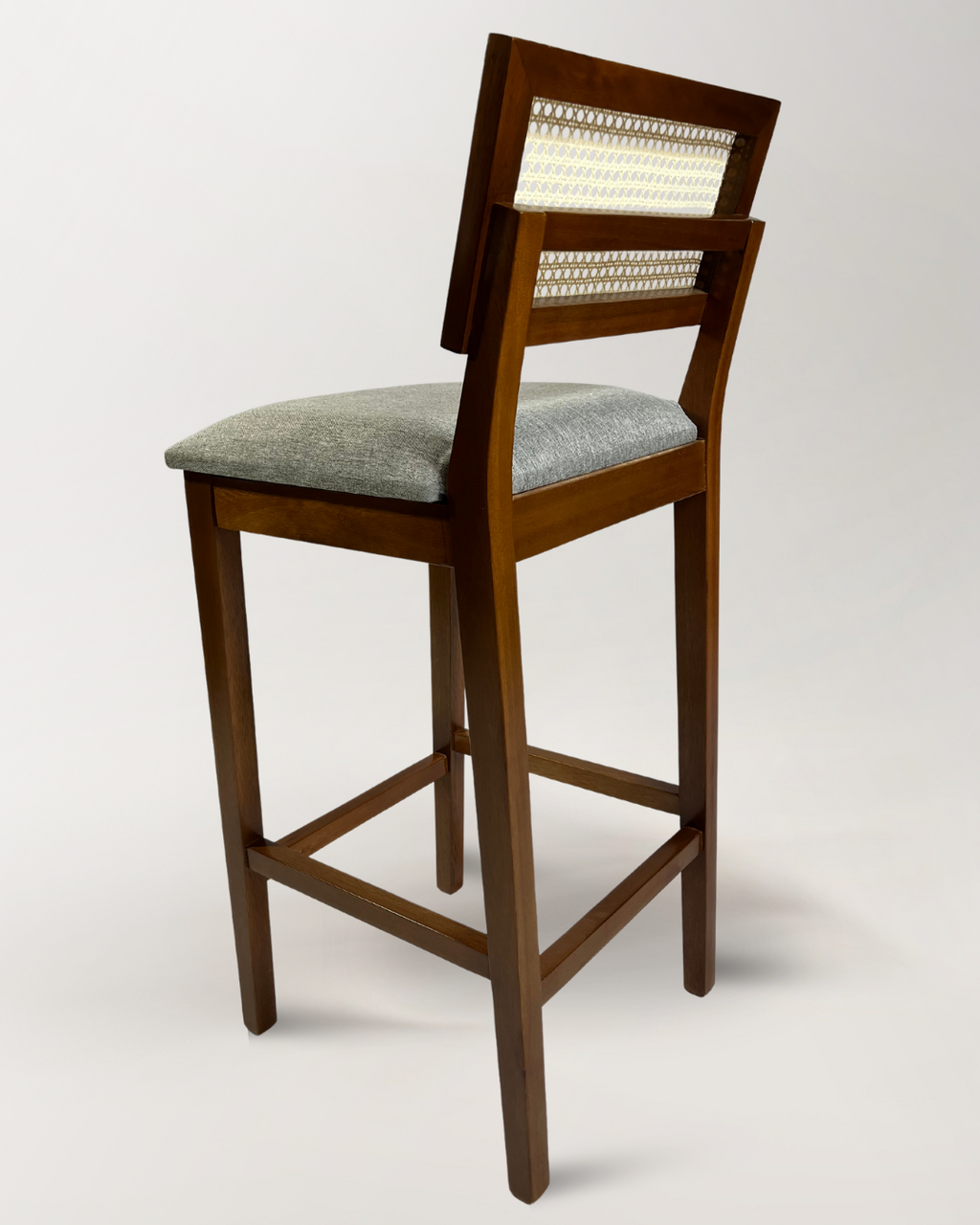 Banqueta Paris em Madeira Maciça e Rattan – Elegância e Conforto | 1m Altura