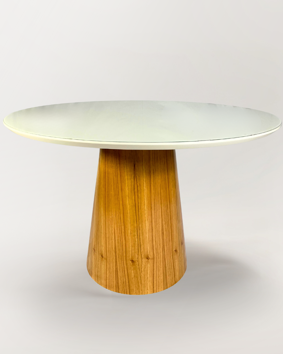 Mesa Redonda Eclipse: Sofisticação e Design Moderno para seu Ambiente