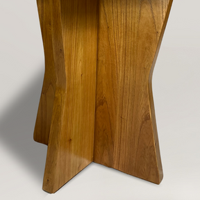 Conjunto Mesa Isa e 6 Cadeiras Estrela de Madeira maciça e encosto com Rattan Natural
